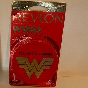 Wonder Woman Revlon x WW84 Wonder Woman Red Compact Mirror New LIMITED EDITION